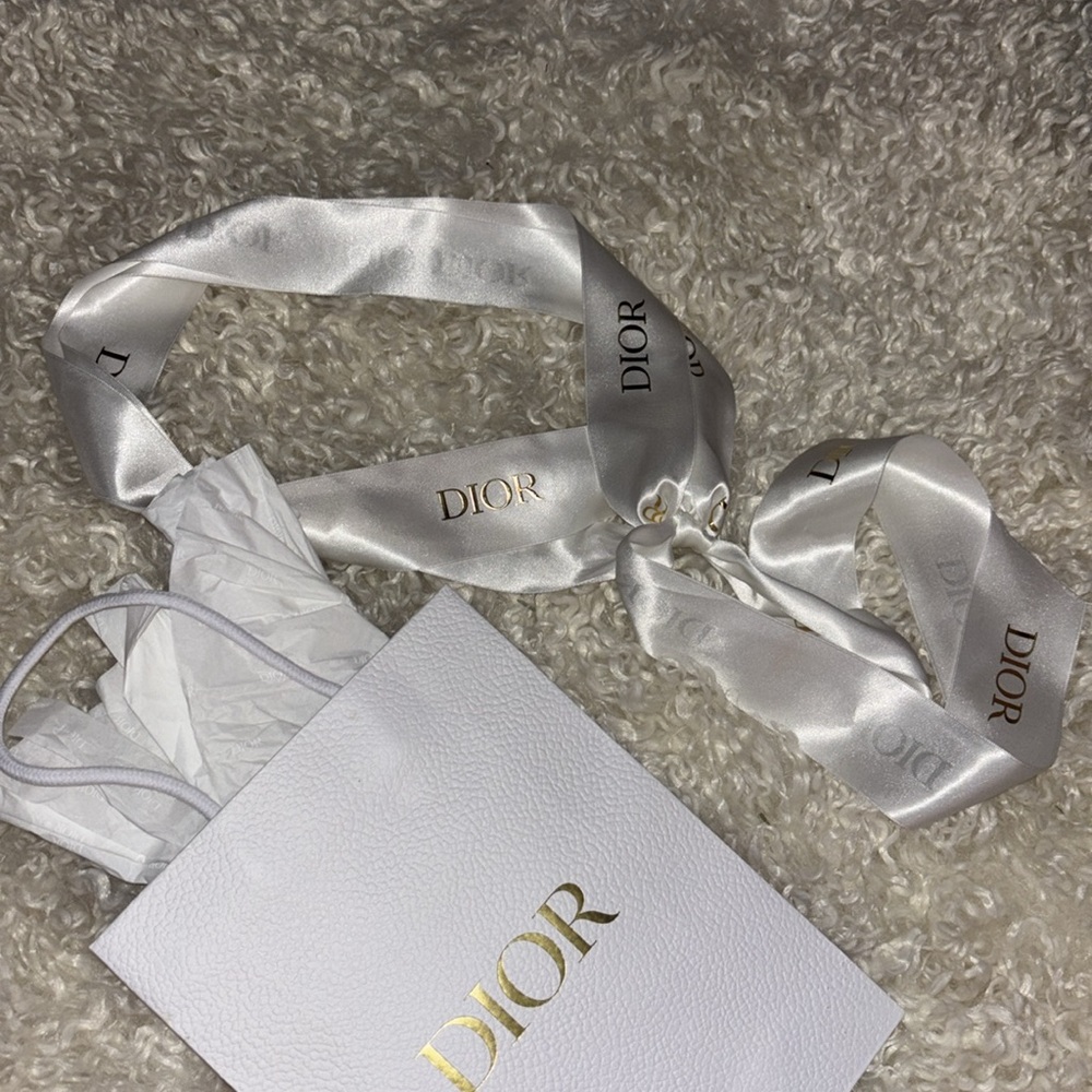 🌟💛 Dior Shopping Bag small + Super Large Ribbon - Picture 5 of 5